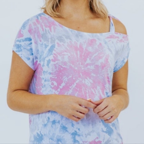 Shop Wanna B Tops - Summer Top